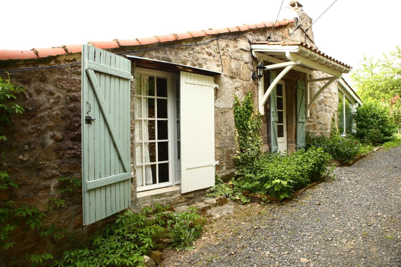 Les Grangeonnes, Gites Nature, Piscine, Bain Nordique, Sauna Pour Accueil Familiale Ou De Groupe Saint-Basile Exteriör bild