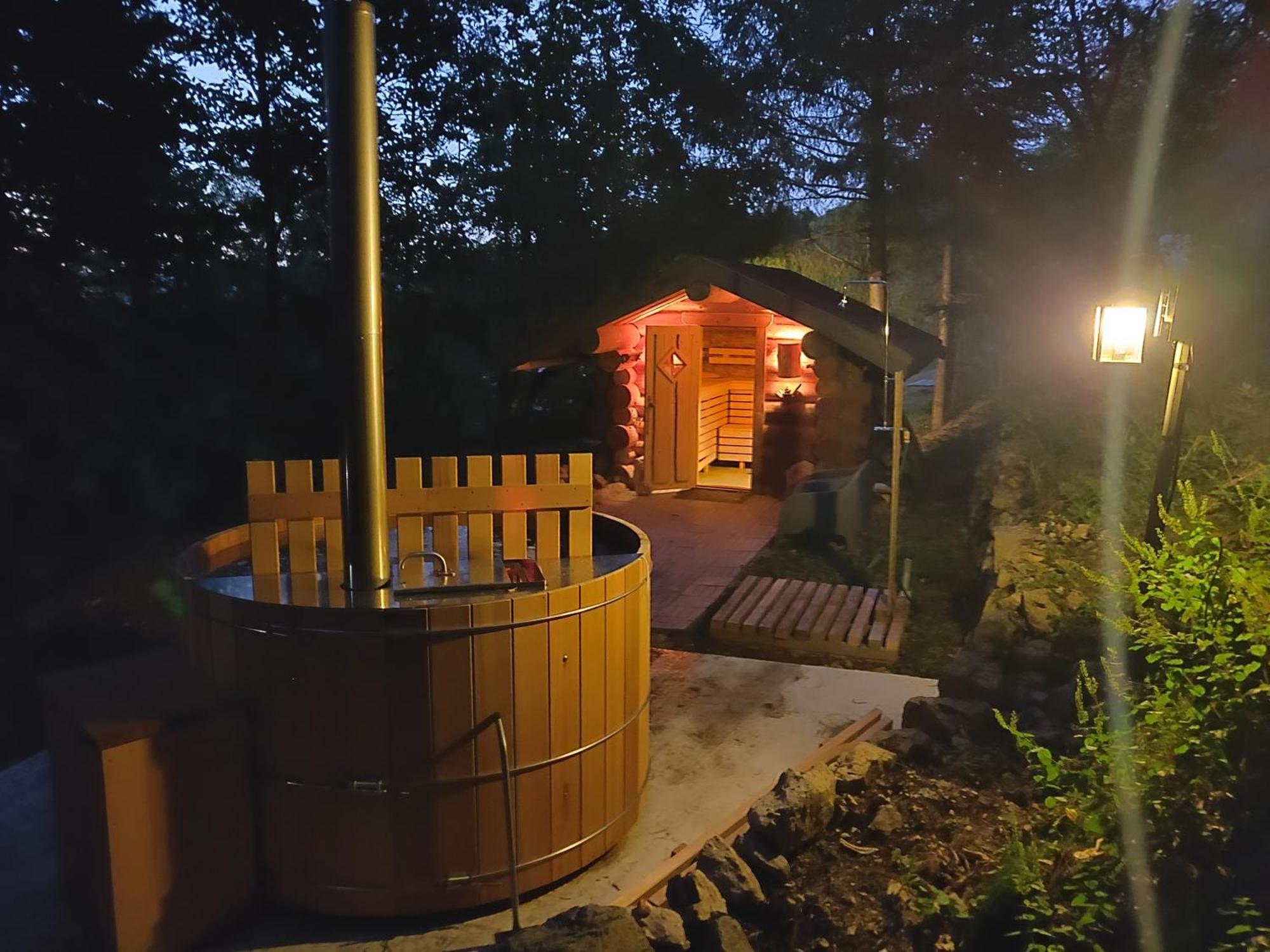 Les Grangeonnes, Gites Nature, Piscine, Bain Nordique, Sauna Pour Accueil Familiale Ou De Groupe Saint-Basile Exteriör bild